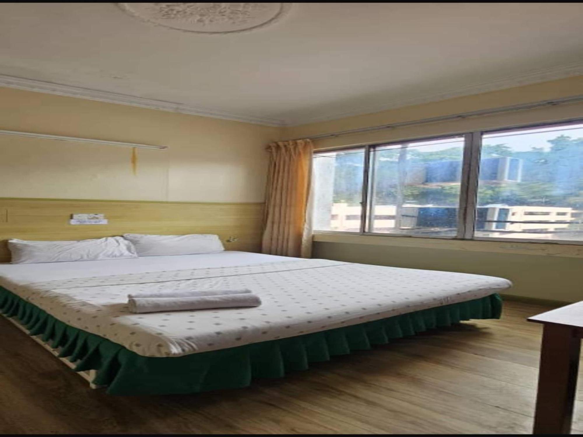 Oyo 90979 Sianglory Inn Kota Kinabalu Buitenkant foto