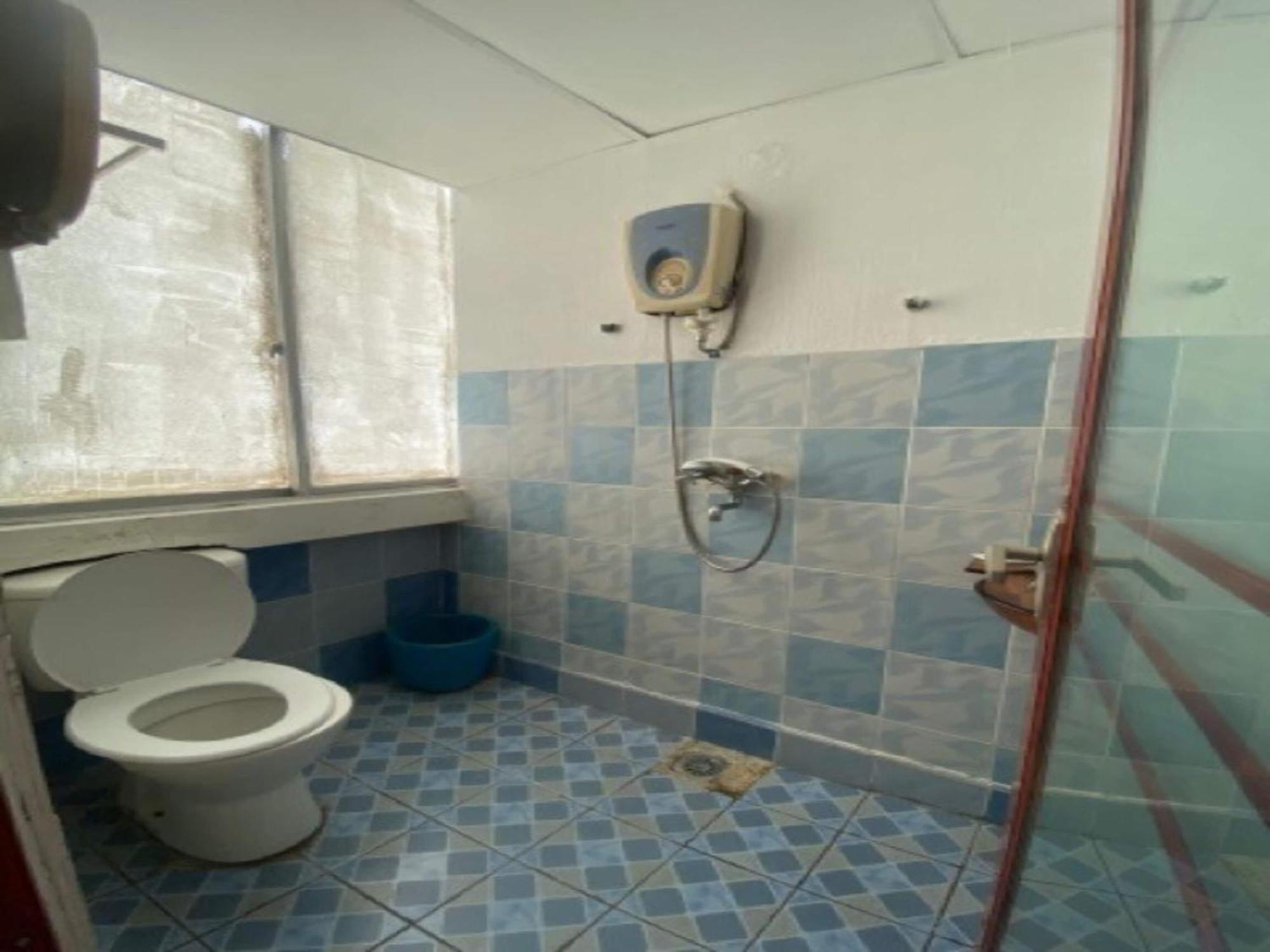 Oyo 90979 Sianglory Inn Kota Kinabalu Buitenkant foto