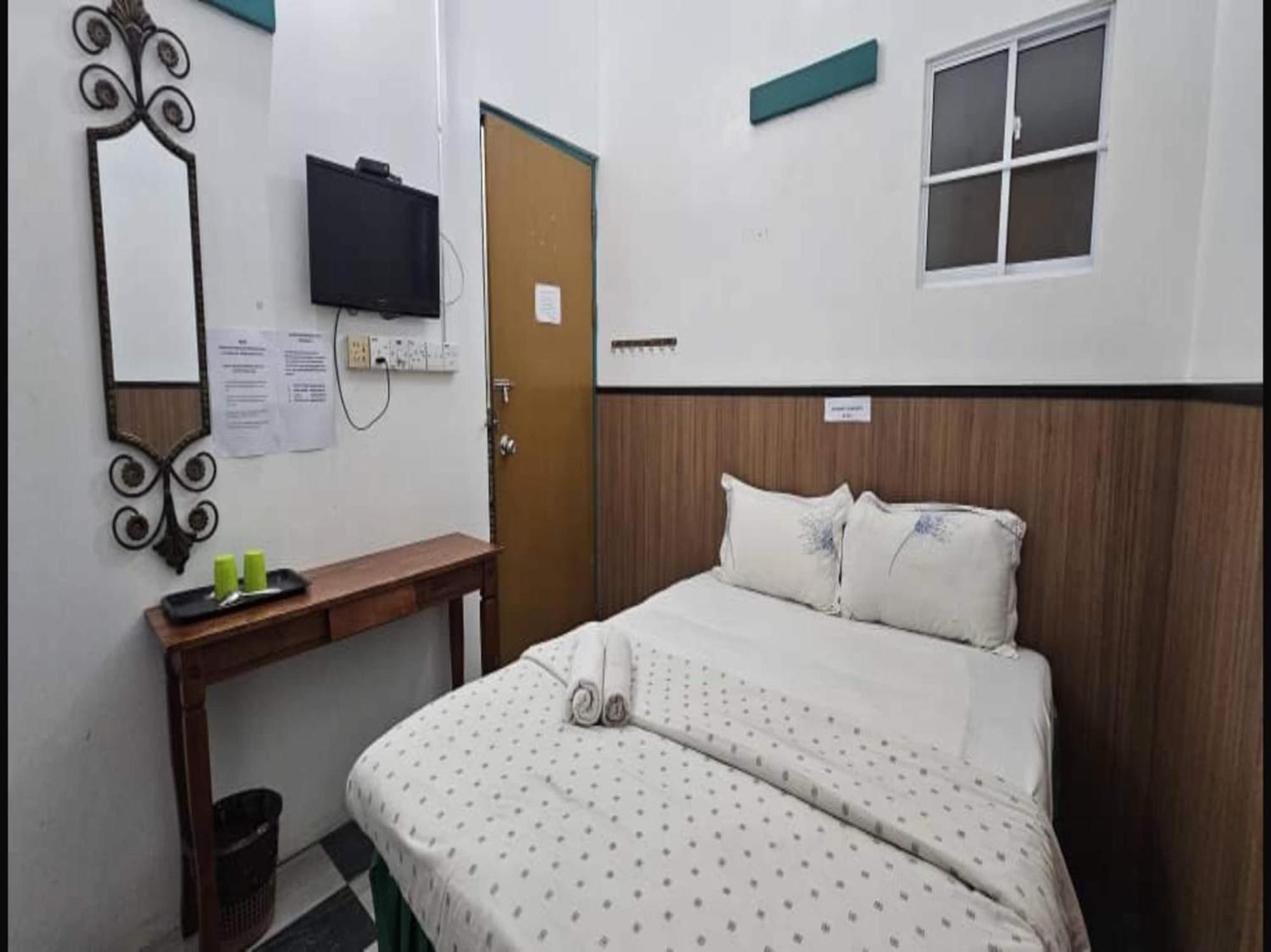 Oyo 90979 Sianglory Inn Kota Kinabalu Buitenkant foto