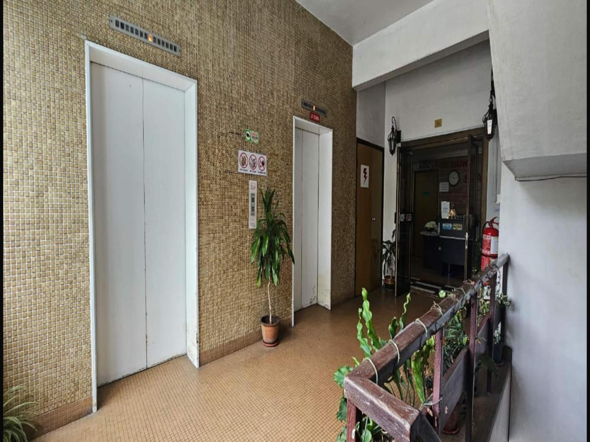 Oyo 90979 Sianglory Inn Kota Kinabalu Buitenkant foto