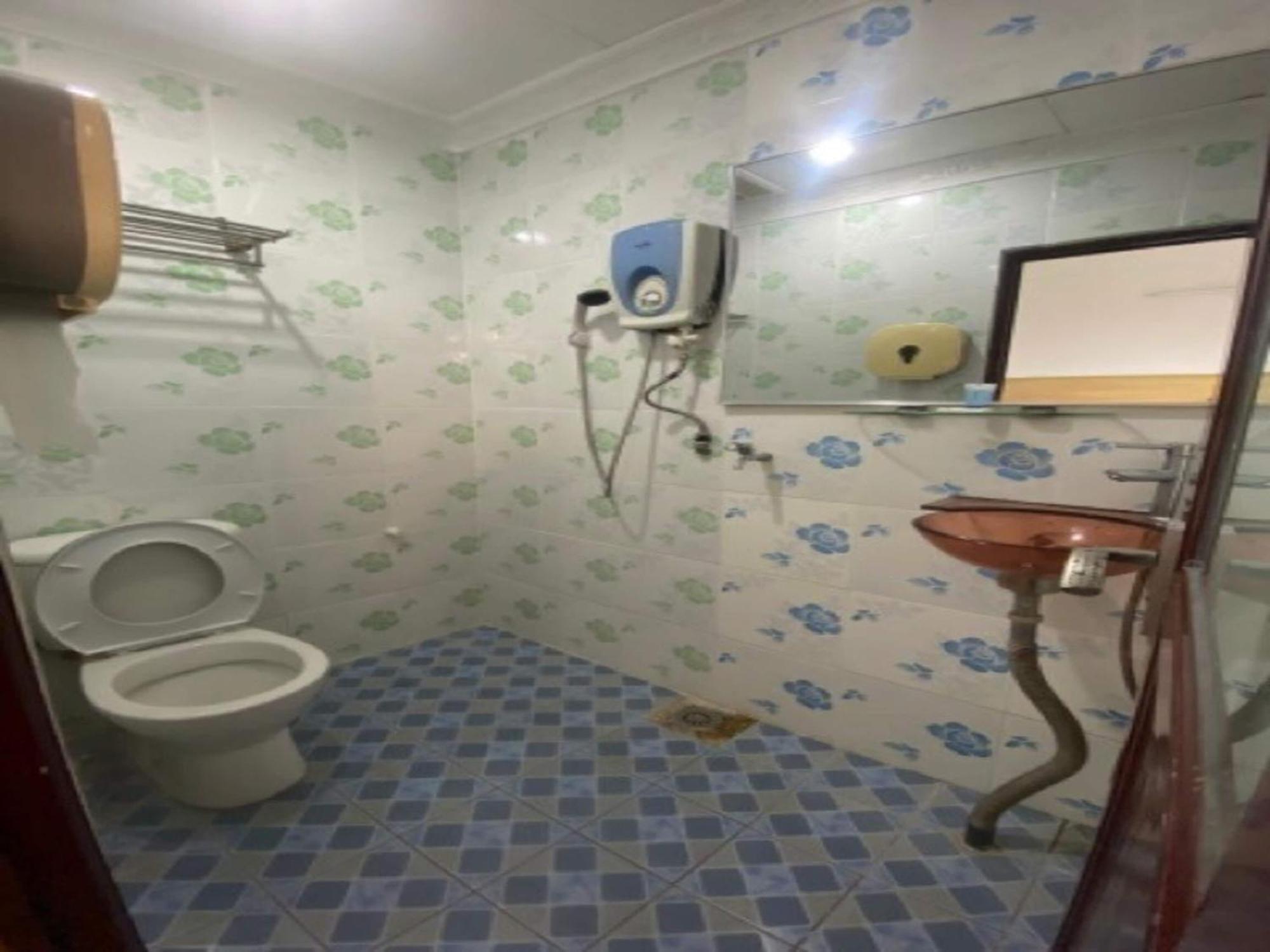 Oyo 90979 Sianglory Inn Kota Kinabalu Buitenkant foto