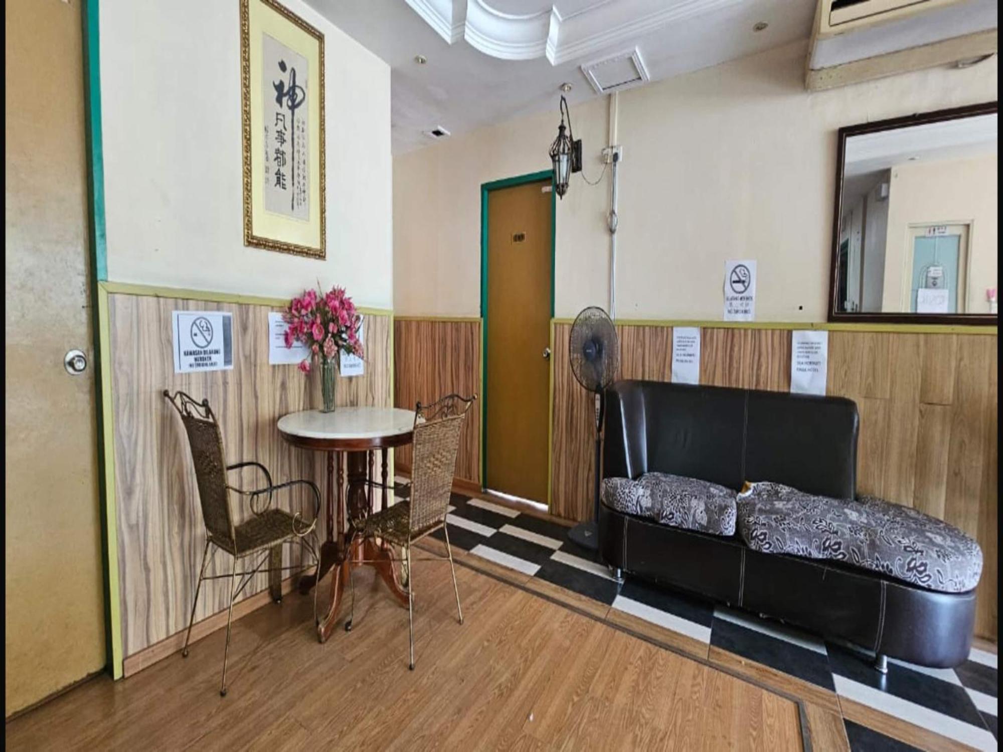 Oyo 90979 Sianglory Inn Kota Kinabalu Buitenkant foto